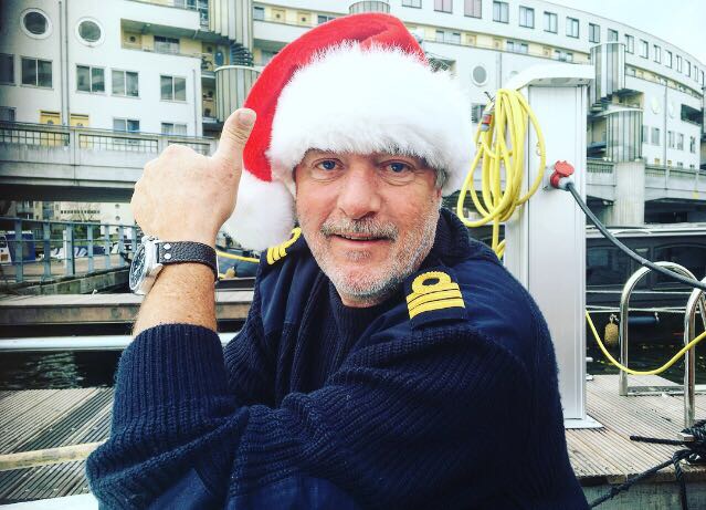 Vier kerst op een boot in amsterdam