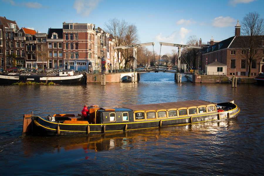 Nieuwjaarsreceptie organiseren op een boot