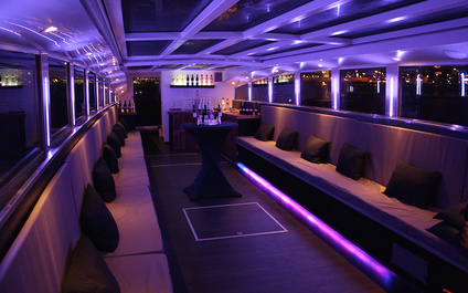 Rondvaartboot Staets Amsterdam