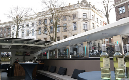 Rondvaartboot Staets Amsterdam