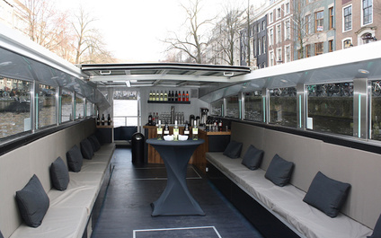 Rondvaartboot Staets Amsterdam