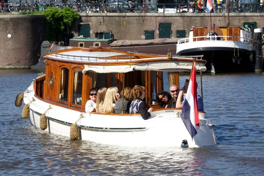 DIY Narrowboat Bed Plans Plans Free Rent 12 persons Canal boat Marie Zurlohe via Rent A Boat ...