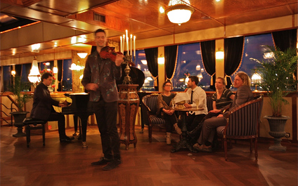 IJ boot Prins van Oranje Amsterdam